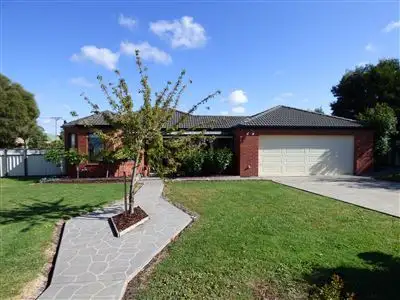 13 Bennett Street, Stawell VIC 3380