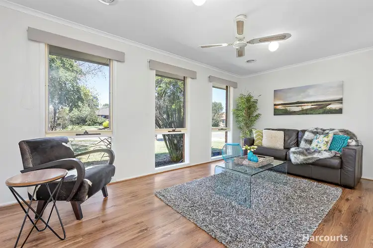 Second view of Homely house listing, 5 Eleanor Court, Pakenham VIC 3810