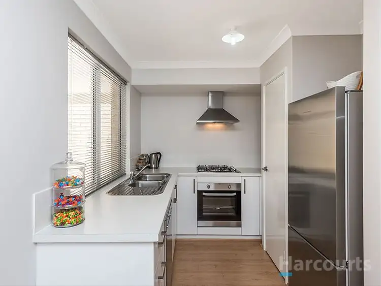 Seventh view of Homely house listing, 32 Belcastro Way, Madeley WA 6065