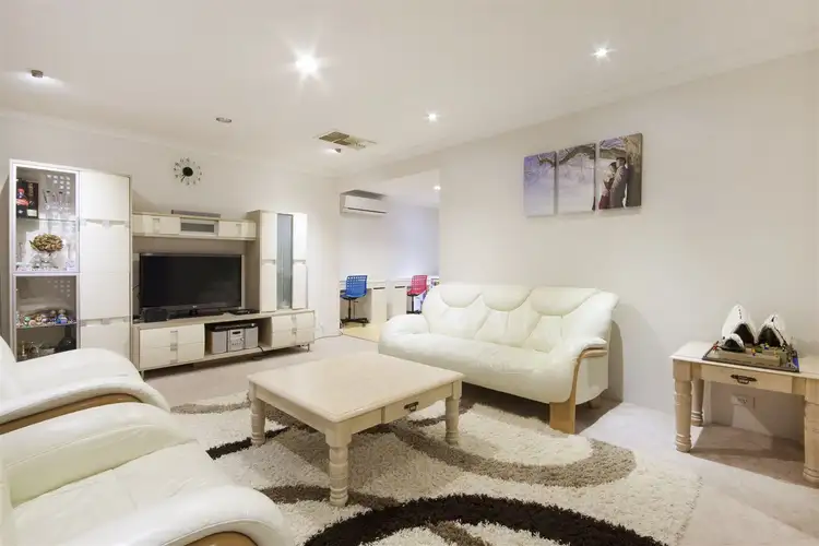 Sixth view of Homely house listing, 2 Dain Court, Leeming WA 6149