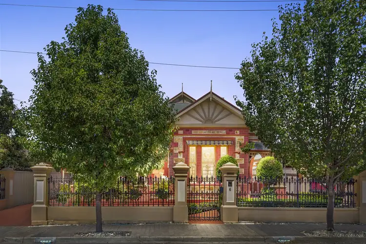 6 East Parade, Kingswood SA 5062