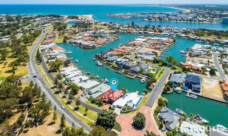 14 Baruna Court, Halls Head WA 6210