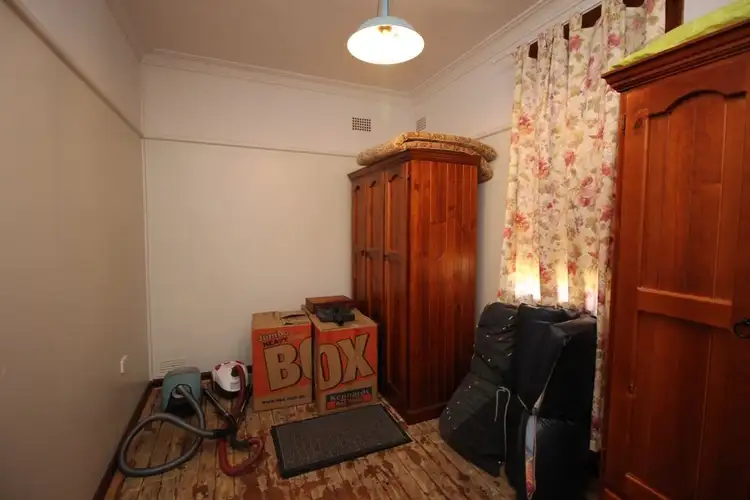 Sixth view of Homely house listing, 8 Francis Street, Cootamundra NSW 2590