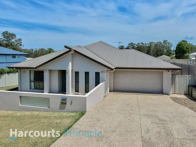8 Seeana Cres, Bridgeman Downs QLD 4035
