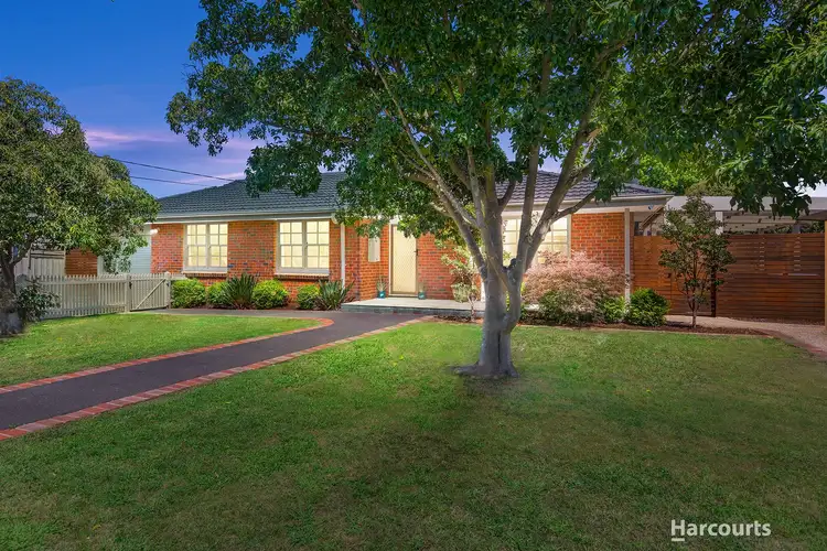 17 Hawthory Road, Kilsyth VIC 3137