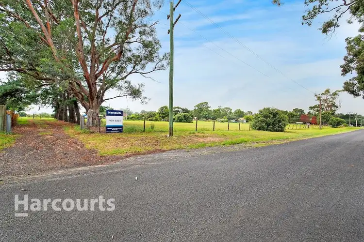 182 Racecourse Avenue, Menangle Park NSW 2563
