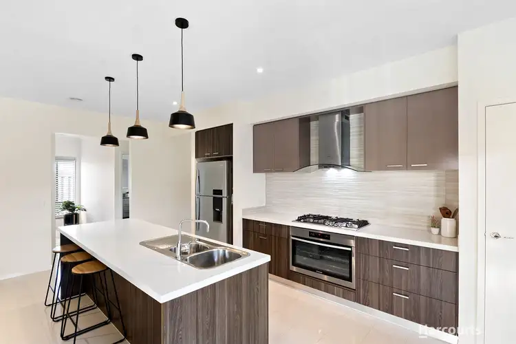 Second view of Homely house listing, 7 Gateway Avenue, Pakenham VIC 3810