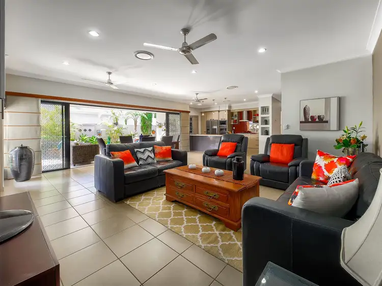 12 Cienna Place, Bridgeman Downs QLD 4035