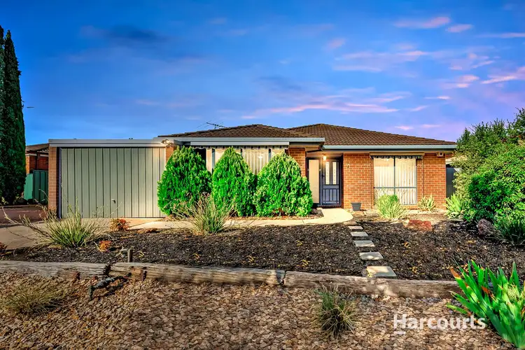 7 Housman Close, Burnside VIC 3023