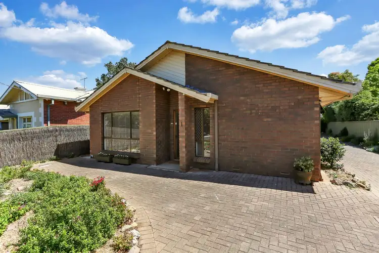 1/15 North Parade, Kingswood SA 5062