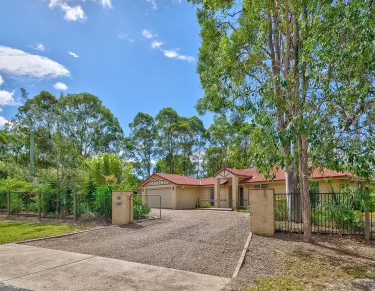 39 Senorita Parade, Urangan QLD 4655