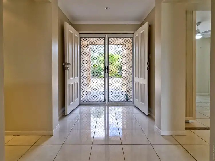 Sixth view of Homely house listing, 39 Senorita Parade, Urangan QLD 4655
