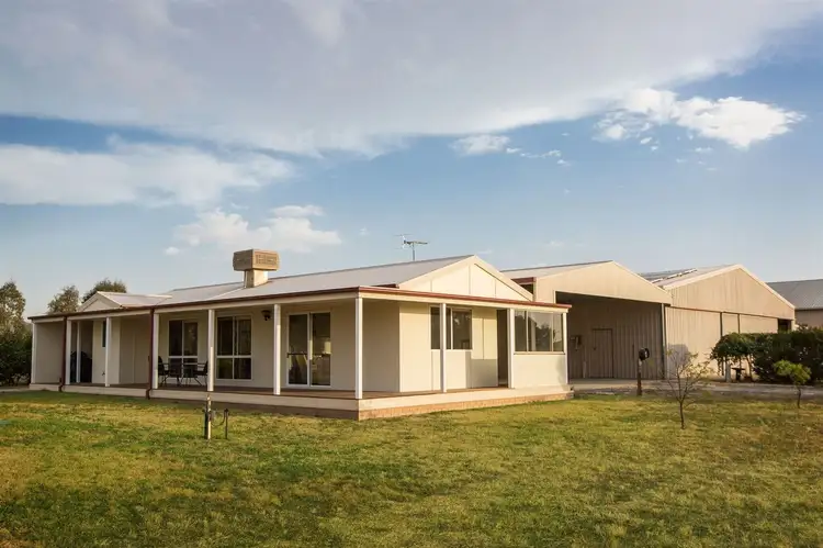 377 Wagga Road, Holbrook NSW 2644