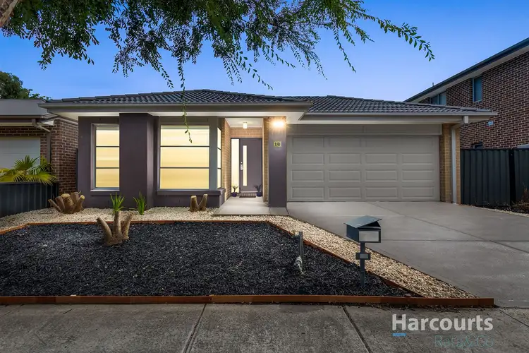18 Panton Gap Drive, South Morang VIC 3752