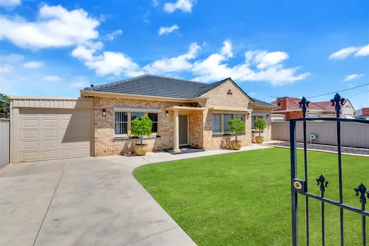 10 Walkom Avenue, Woodville South SA 5011