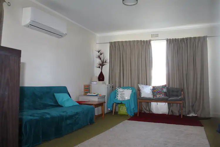 16 Counsel Street, Zeehan TAS 7469