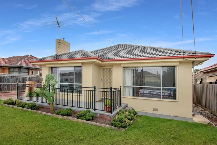 Main view of Homely unit listing, 1/20 Vistula Avenue, Bell Park VIC 3215