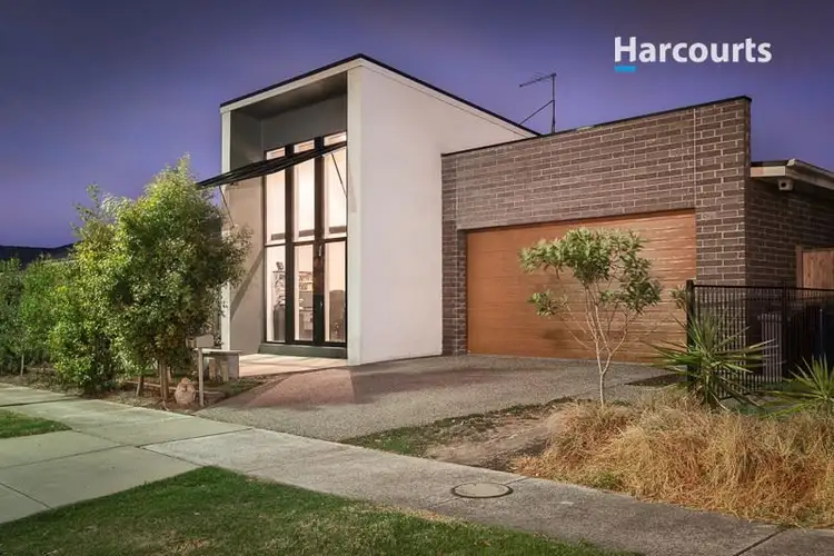 22 Nature Circuit, Cranbourne North VIC 3977