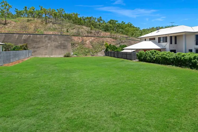 11 Blackbean Court, Mount Louisa QLD 4814