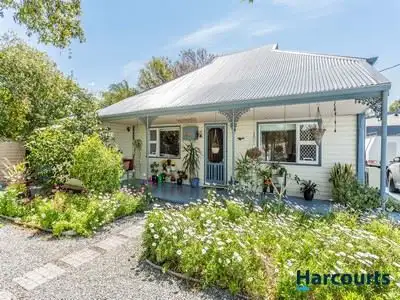 61 Fifth Road, Armadale WA 6112