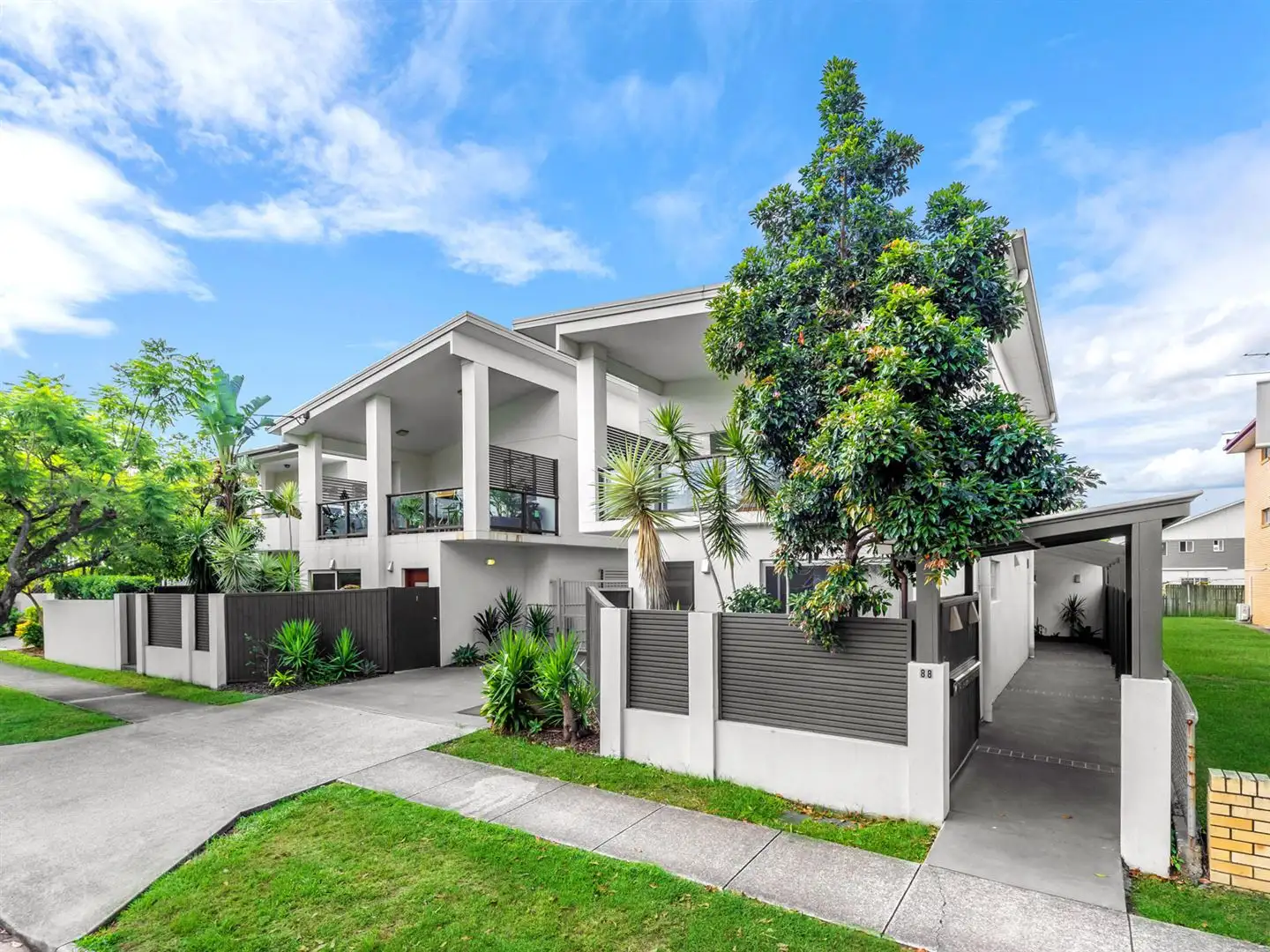 Main view of Homely unit listing, 3/88 Kent Street, Hamilton QLD 4007