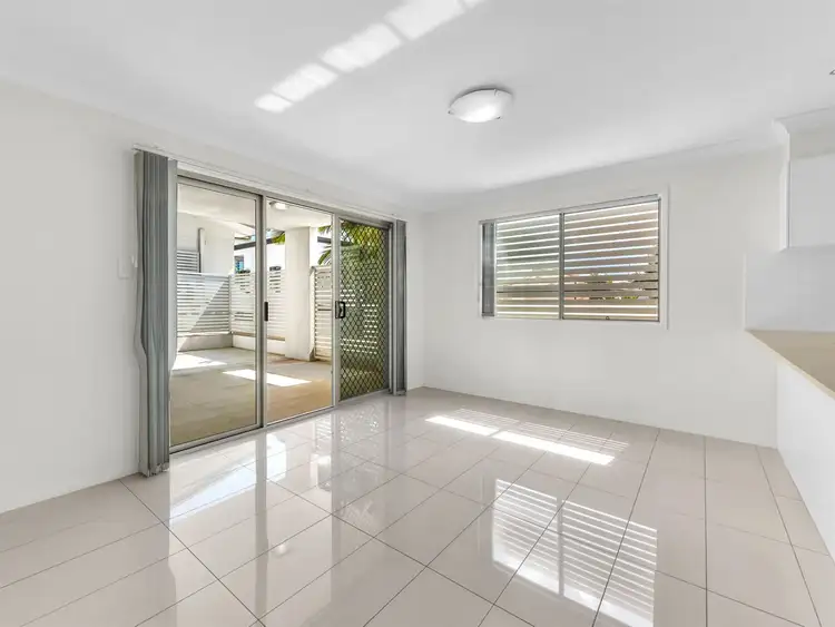 Third view of Homely unit listing, 3/88 Kent Street, Hamilton QLD 4007