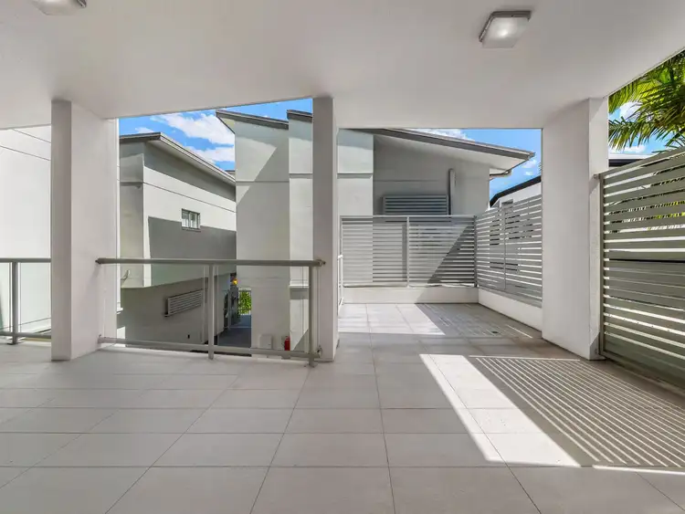Fourth view of Homely unit listing, 3/88 Kent Street, Hamilton QLD 4007