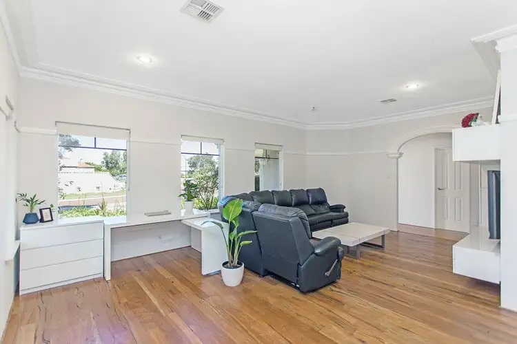 Sixth view of Homely house listing, 32 Avon Crescent, Atwell WA 6164