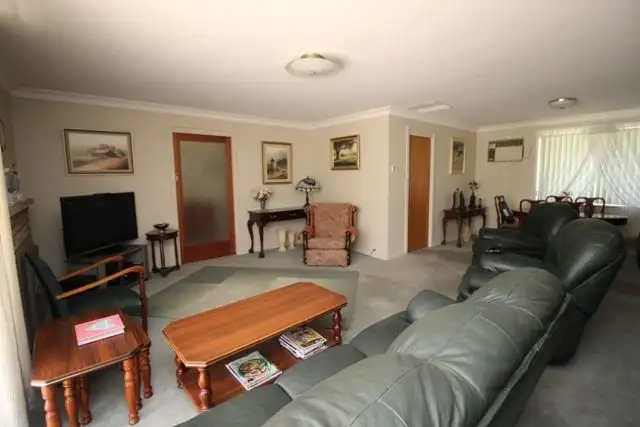 Fifth view of Homely house listing, 25 Hemet Crs, Cootamundra NSW 2590