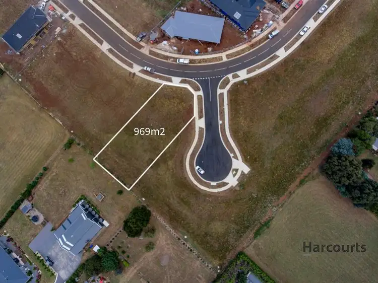 5 Boulton Place, Drouin VIC 3818