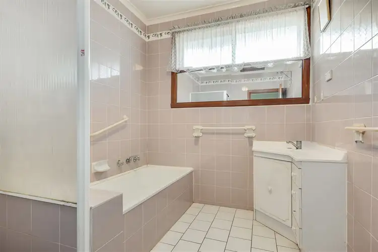 Fourth view of Homely house listing, 1 Dardell Court, Norlane VIC 3214