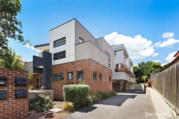 Main view of Homely townhouse listing, 2/738 Elgar Road, Doncaster VIC 3108