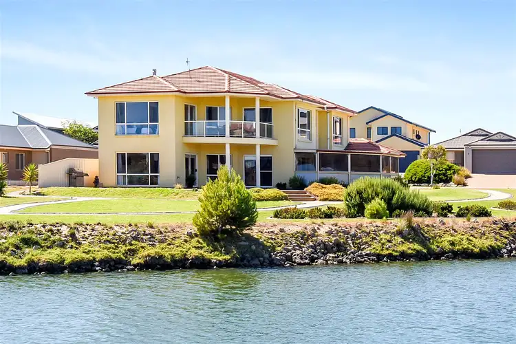3 Britannia Parade, Hindmarsh Island SA 5214