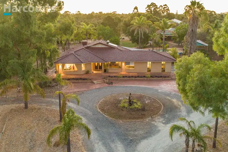 303 Foxton Drive, Oakford WA 6121