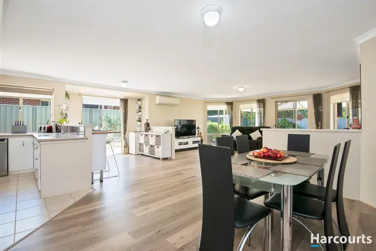 11 Jandabup Close, Sinagra WA 6065