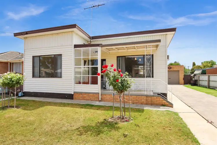 6 Vistula Avenue, Bell Park VIC 3215