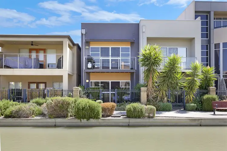 7 Azores Court, Mawson Lakes SA 5095