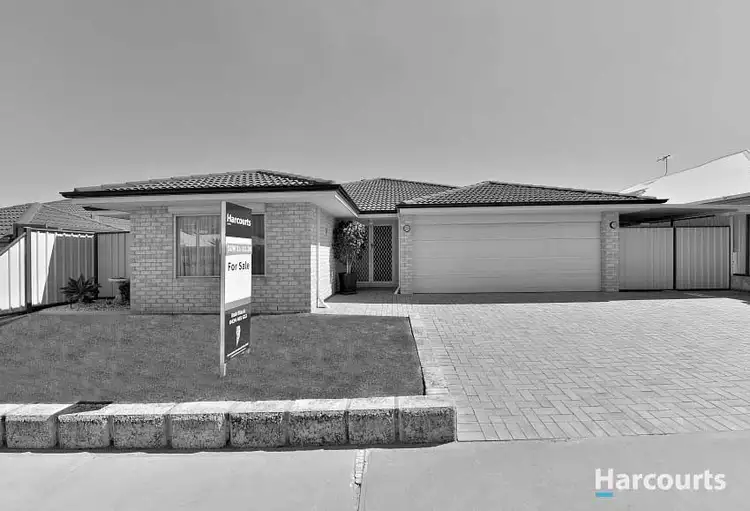 21 Still Meadow Turn, Meadow Springs WA 6210