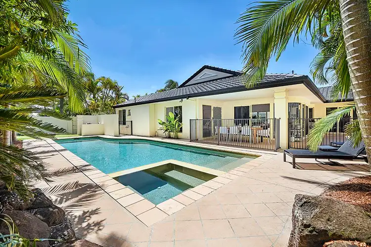 1 Brighton Crescent, Robina QLD 4226