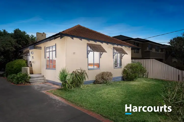 1/18 Nyrang Street, Chadstone VIC 3148