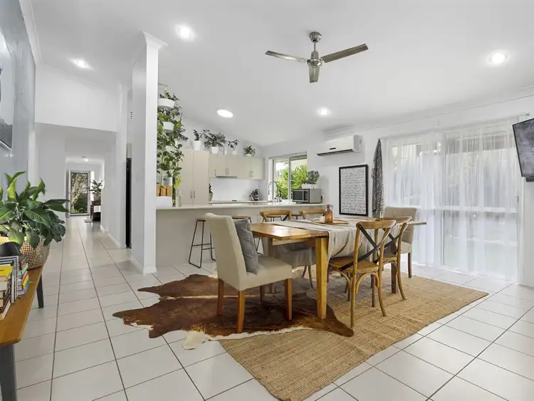 37 Myrtle Place, Mountain Creek QLD 4557