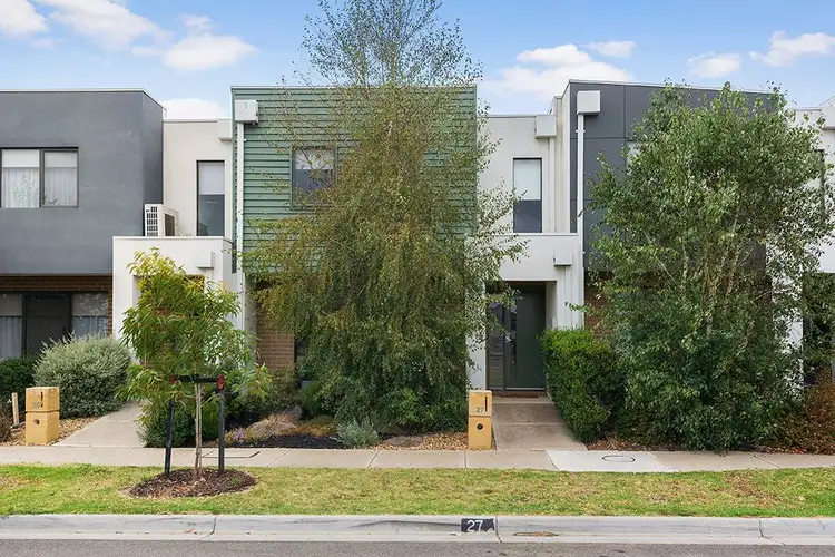 Main view of Homely townhouse listing, 27 Kosciuszko Circuit, Clyde VIC 3978