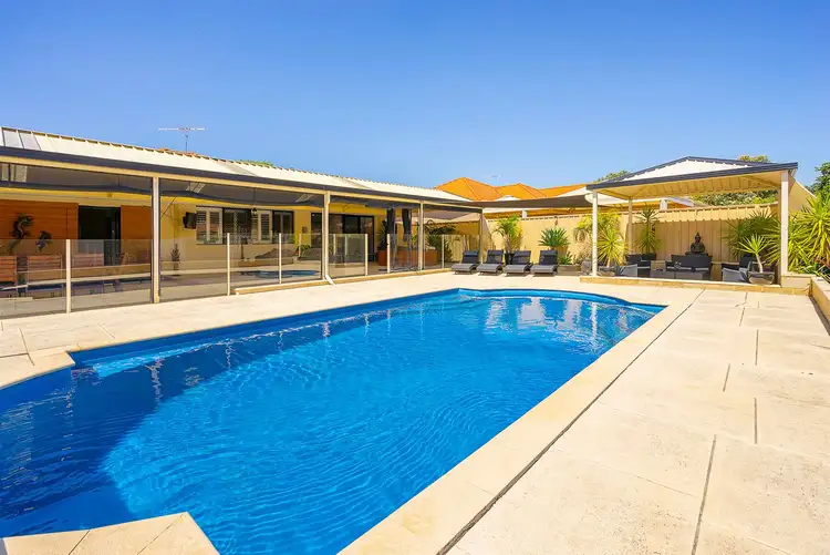 13 Marshwood Retreat, Bibra Lake WA 6163