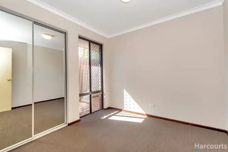 Sixth view of Homely unit listing, 5B Rhagodia Court, Heathridge WA 6027