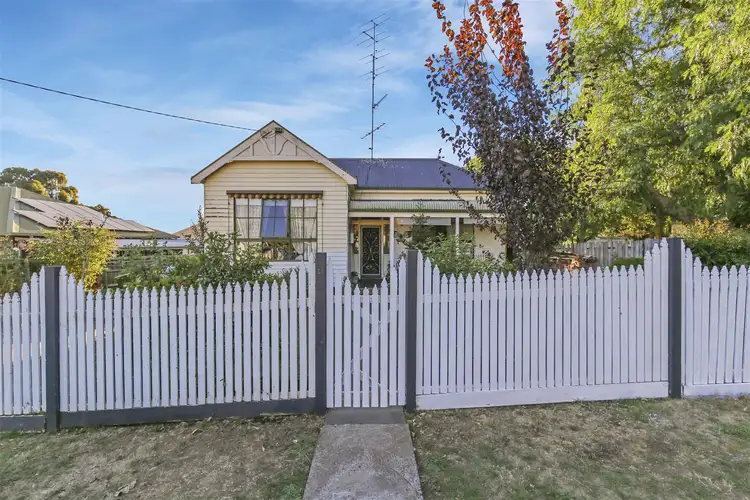 33 Ritchie Street, Leongatha VIC 3953