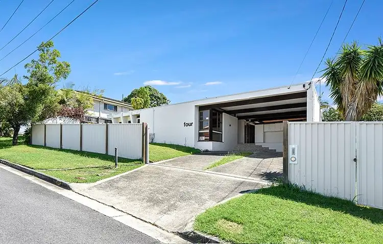 4 Truda Street, Southport QLD 4215