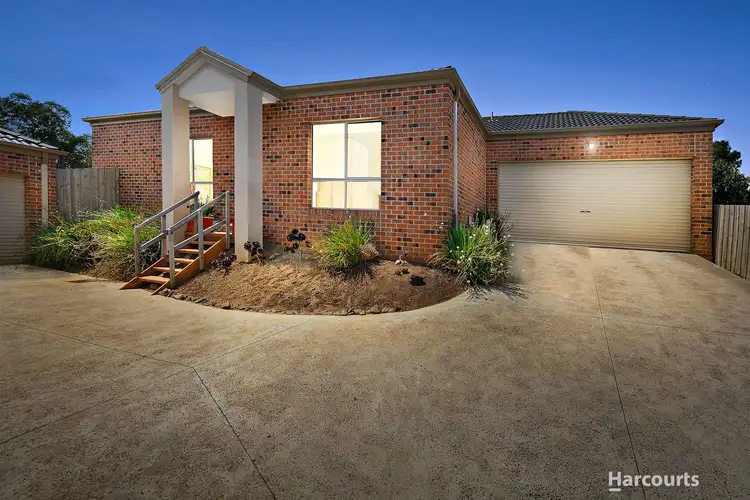 Main view of Homely unit listing, 2/7 Blue Gum Court, Pakenham VIC 3810