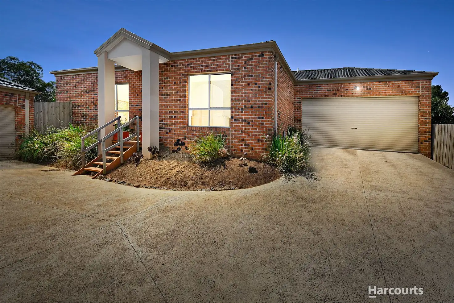 Main view of Homely unit listing, 2/7 Blue Gum Court, Pakenham VIC 3810