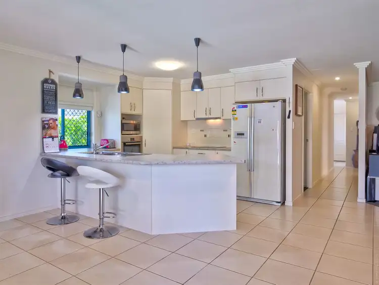 Seventh view of Homely house listing, 37 Pembridge Circuit, Urraween QLD 4655