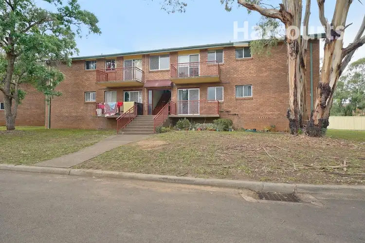 28/15 O'Sullivan Road, Leumeah NSW 2560